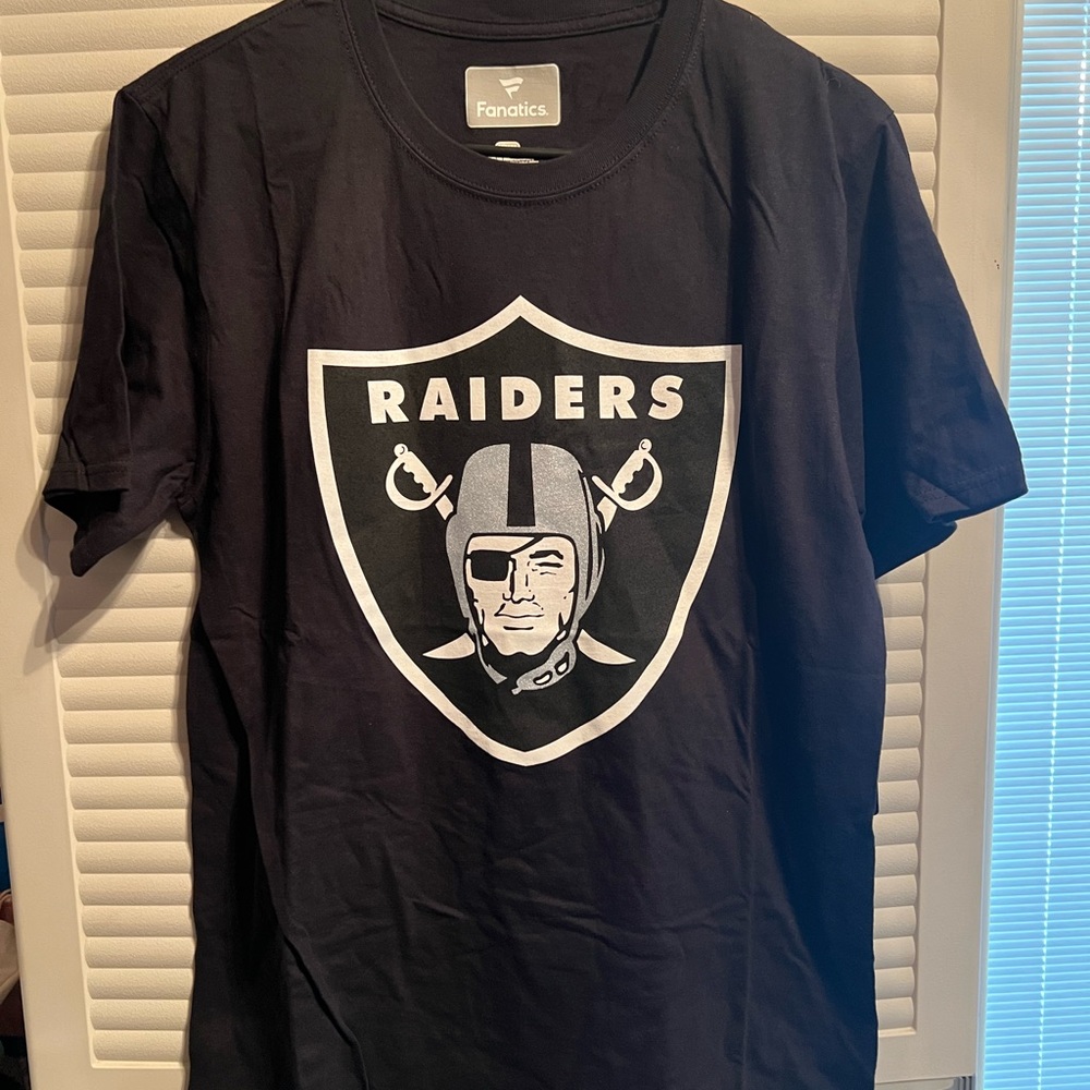 Men’s Las Vegas Raiders shirt